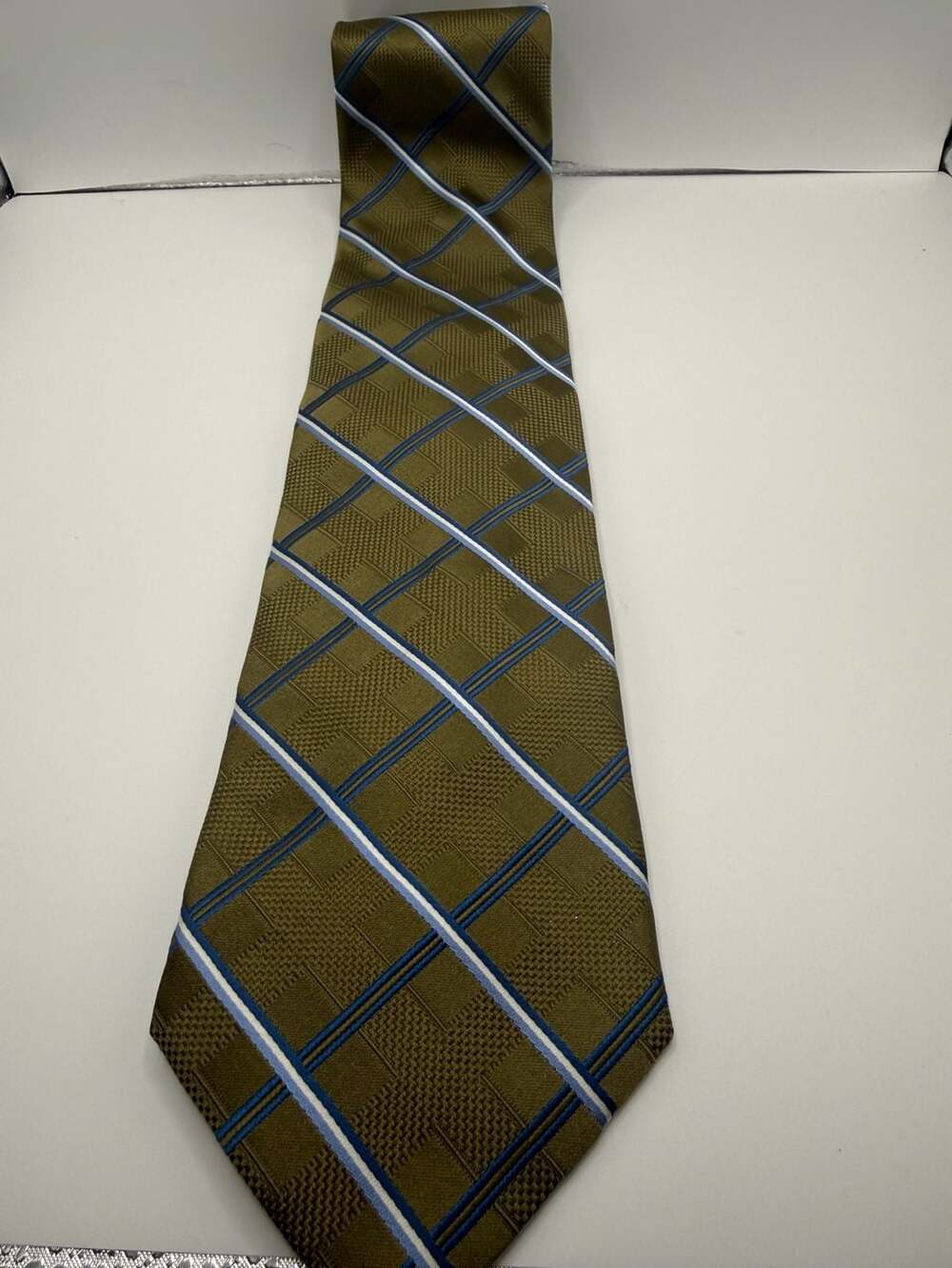 Meeting Street Hand Made 100% Silk Olive Green Plaid Necktie